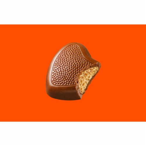 REESE'S Milk Chocolate Peanut Butter Creme Hearts Valentine Candy Bag Perspective: right