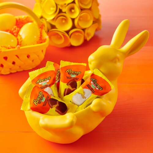 REESE'S Assorted Milk Chocolate White Creme Peanut Butter Eggs Easter Candy Bag Perspective: right