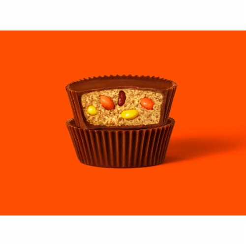 REESE'S Big Cup Stuffed with REESE'S PIECES King Size Peanut Butter Cups Candy Pack Perspective: right
