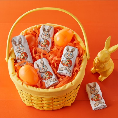 REESE'S Milk Chocolate Peanut Butter Creme Easter Bunny Candy Perspective: right