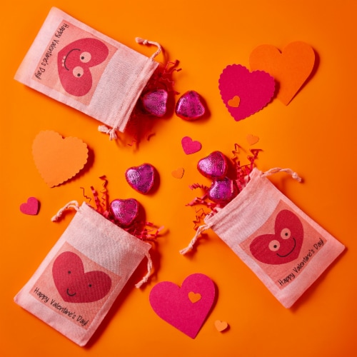Reese's White Crème Peanut Butter Hearts Perspective: right