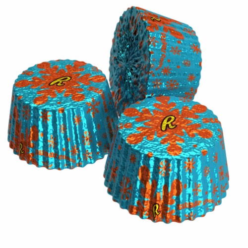 REESE'S Miniatures Sugar Cookie Milk Chocolate Peanut Butter Cups Christmas Candy Bag Perspective: right