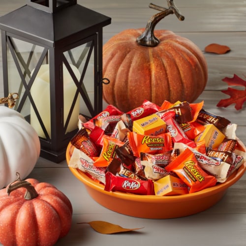 Hershey Halloween Chocolate Candy Assortment Perspective: right