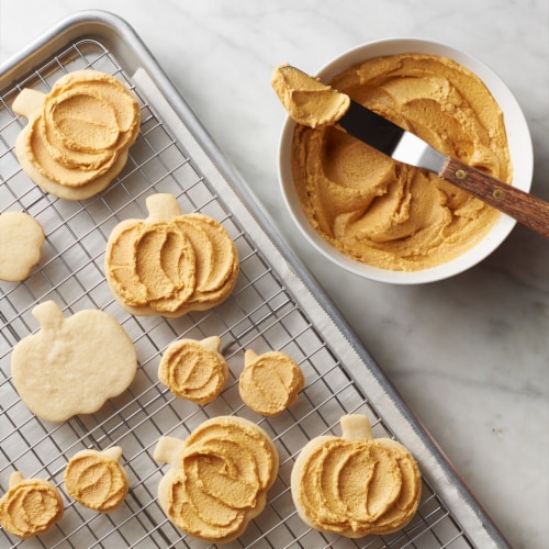 Land O Lakes Pumpkin Pie Spice Butter Spread Perspective: right