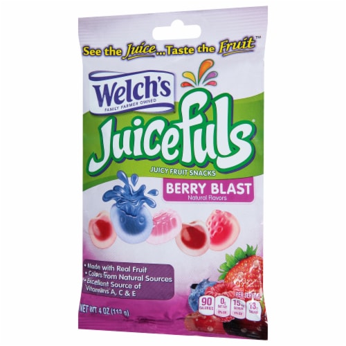 Welch's Juicefuls® Berry Blast Juicy Fruit Snacks Perspective: right
