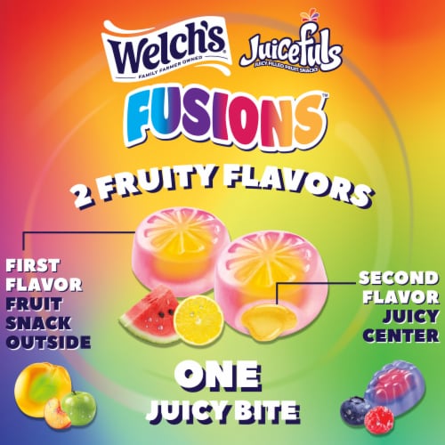 Welch's Juicefuls Fusions Gluten Free Fruit Snacks Perspective: right