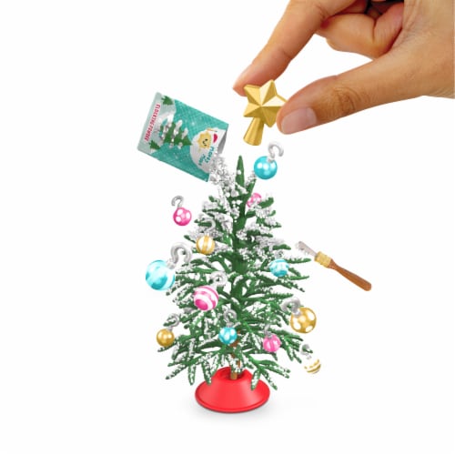 MGA's Miniverse™ Make It Mini™ Diner Holiday Licensed WB Movie Perspective: right