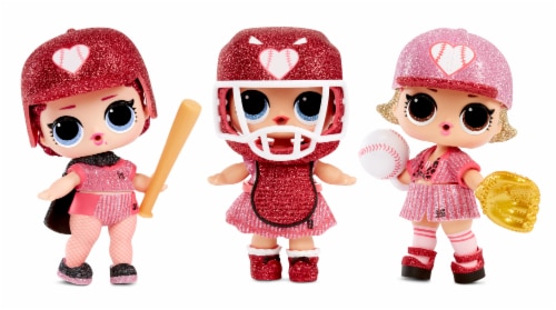 L.O.L. Surprise! Series 7 All-Star Sports Moves™ Perspective: right