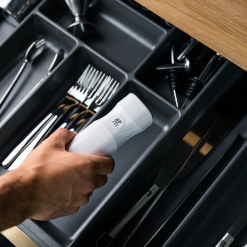 ZWILLING Fresh & Save 10-pc Vacuum Sealer Bags, Sous Vide Bags, Meal Prep - Small Perspective: right