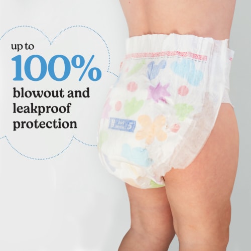 Huggies Snug & Dry Baby Diapers Size 4 (22-37 lbs) Perspective: right