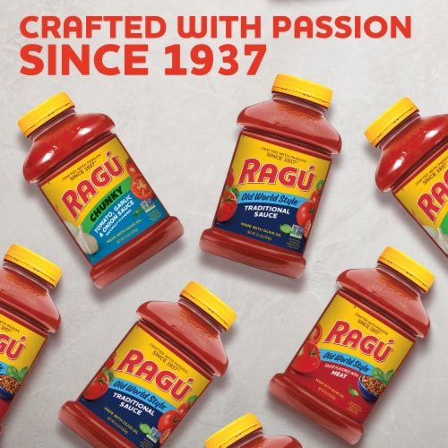 Ragu Old World Style® Traditional Pasta Sauce Perspective: right