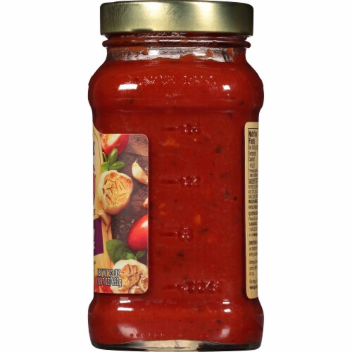 Ragu® Homestyle Roasted Garlic Pasta Sauce Perspective: right