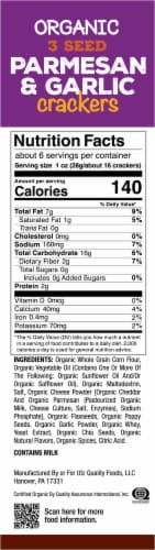 RW Garcia™ Organic Parmesan and Garlic Crackers Perspective: right