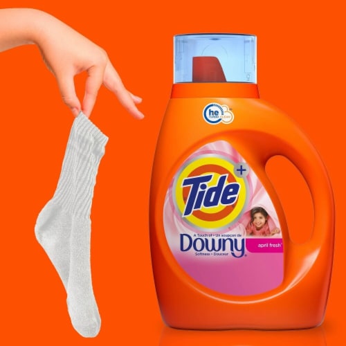 Tide HE Plus Downy April Fresh Liquid Laundry Detergent Perspective: right