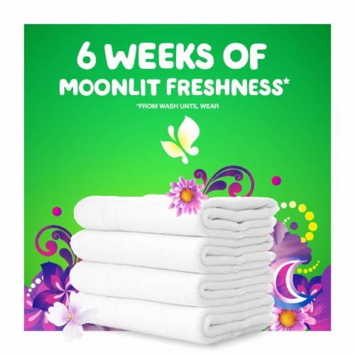 Gain + Aroma Boost Moonlight Breeze Liquid Laundry Detergent Perspective: right
