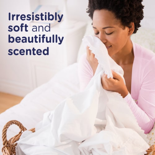 Downy April Fresh Dryer Sheets Perspective: right