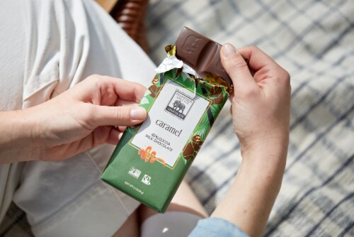 Endangered Species Chocolate Rich Caramel + 48% Cocoa Milk Chocolate Candy Bar Perspective: right
