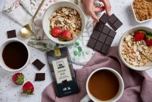 Endangered Species™ Chocolate Extreme Dark 88% Cocoa Dark Chocolate Candy Bar Perspective: right