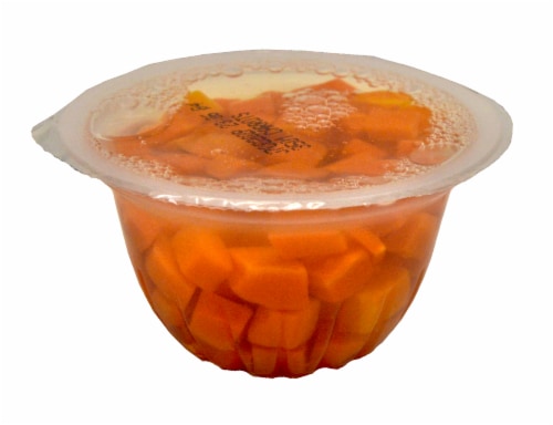 Libby's® Diced Carrots Cups Perspective: right