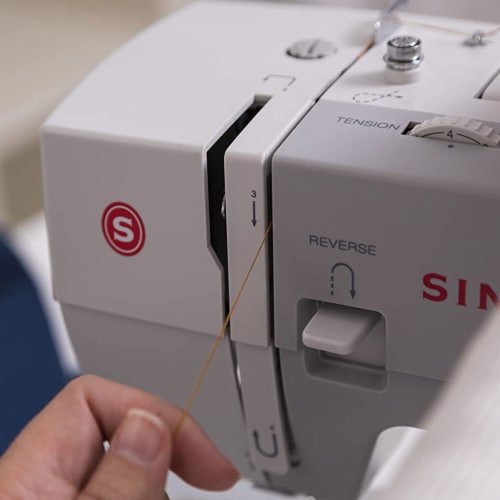Singer Sewing Co Singer 4411 Heavy Duty Sewing Machine 4411CL Perspective: right