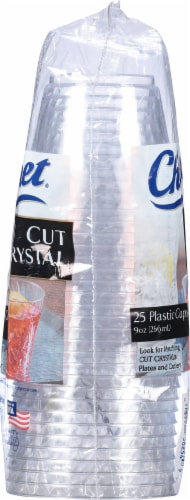 Chinet Cut Crystal Holiday 9-Ounce Plastic Cups Perspective: right