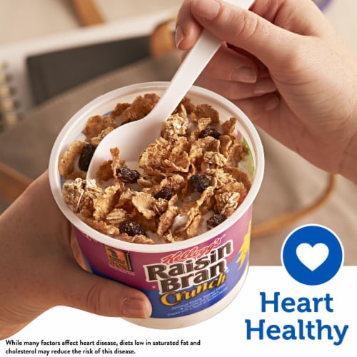 Kellogg's® Raisin Bran Crunch Cereal Cup Perspective: right