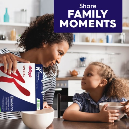 Kellogg's Special K Blueberry Cold Breakfast Cereal Perspective: right