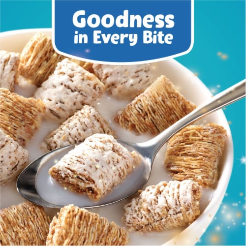 Kellogg's Frosted Mini-Wheats Cinnamon Roll Cold Breakfast Cereal Perspective: right