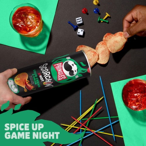 Pringles® Scorchin' Sour Cream and Onion Potato Crisps Chips Perspective: right