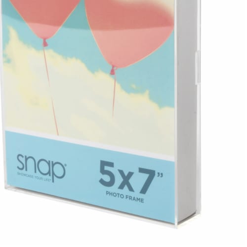 Snap® 5x7 Clear Box Frame Perspective: right