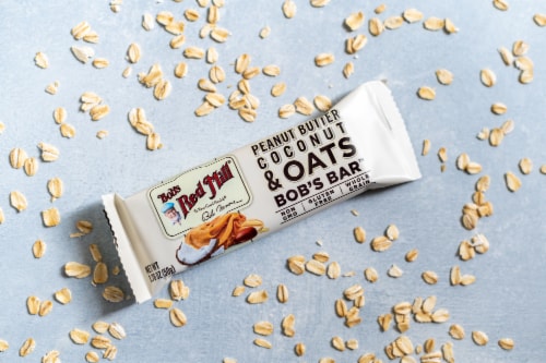 Bob's Red Mill Gluten Free Non-GMO Peanut Butter Coconut & Oats Bob's Bar Perspective: right