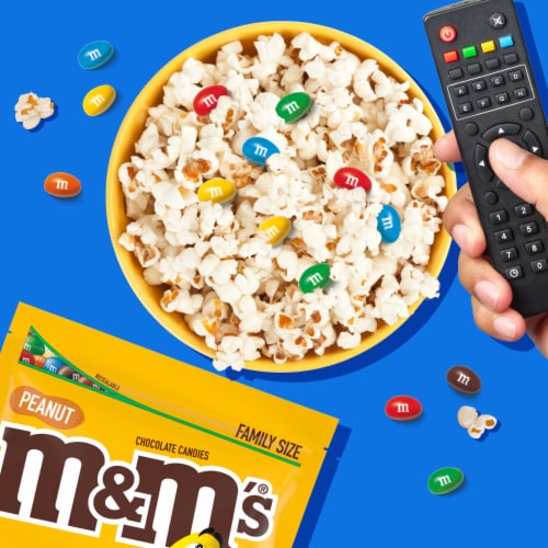 M&M'S Peanut Milk Chocolate Candy Family Size Bag Perspective: right