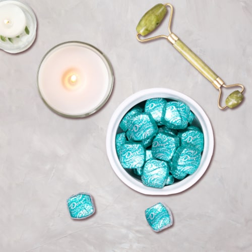 Dove Promises Sea Salt and Caramel Dark Chocolate Candy Individually Wrapped Bag Perspective: right