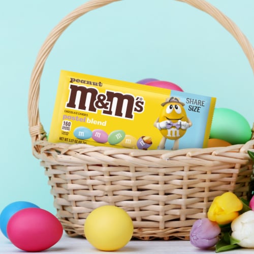 M&M'S Peanut Milk Chocolate Pastel Blend Easter Candy Sharing Size Pack Perspective: right