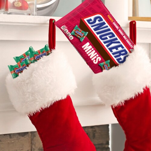 SnickersHoliday Christmas Candy Milk Chocolate Bars Minis Size Bag Perspective: right