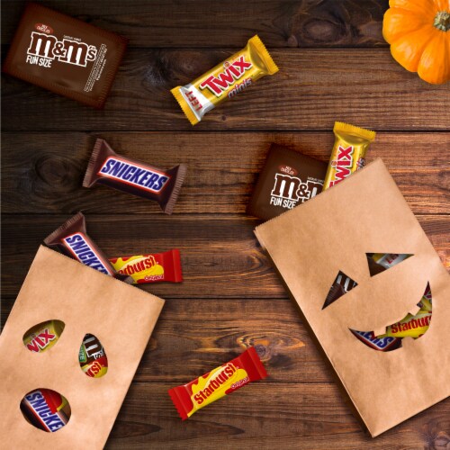 M&M'S Snickers Starburst & Twix Bulk Halloween Candy Variety Pack Perspective: right