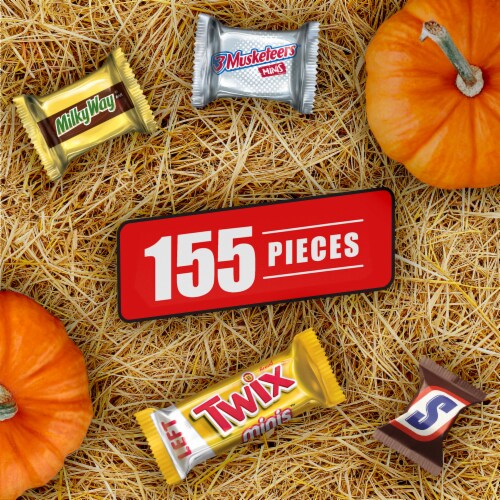 Mars Chocolate Halloween Candy Variety Bag Perspective: right