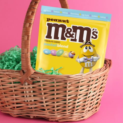 M&M’S Peanut Milk Chocolate Assorted Pastel Easter Candy Party Size Bag Perspective: right