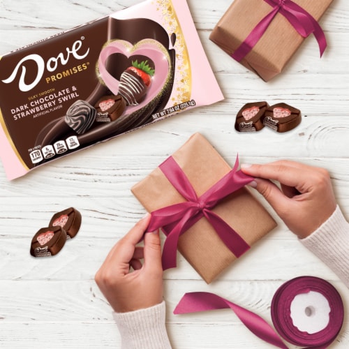 Dove Promises Dark Chocolate & Strawberry Swirl Valentine's Day Candy Bag Perspective: right