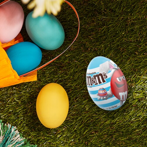 M&M'S Milk Chocolate Candy Filled Easter Basket Egg Perspective: right