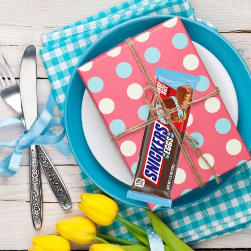 Snickers Eggs Chocolate Easter Basket Share Size Bar Perspective: right