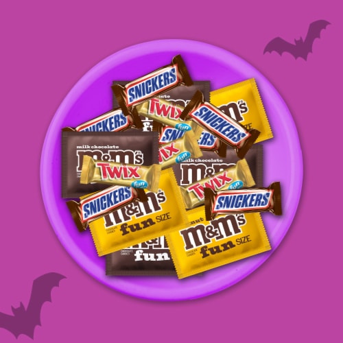 M&M'S Snickers & Twix Milk Chocolate Halloween Candy Bulk Bag Perspective: right