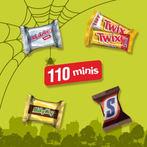 Snickers Twix Milky Way & 3 Musketeers Chocolate Halloween Candy Bar Assortment Bulk Bag Perspective: right