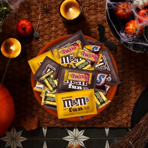 M&M'S Snickers Twix & Milky Way Milk Chocolate Halloween Candy Variety Pack Bag Perspective: right
