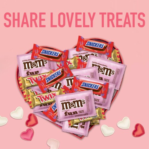 M&M'S Snickers & Twix Valentine's Day Chocolate Candy Valentine Exchange Variety Bag Perspective: right