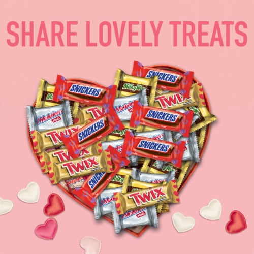 Snickers Twix Milky Way & 3 Musketeers Valentine's Day Chocolate Bars Variety Pack Bulk Bag Perspective: right