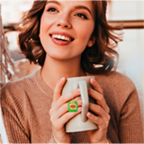 Lipton Magnificent Japanese Matcha Ginger Tea Bags Perspective: right