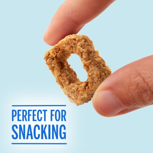Kellogg's Cracklin' Oat Bran Breakfast Cereal Original, 16.5 oz Perspective: right