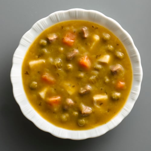 Progresso Traditional Split Pea With Ham Canned Soup Perspective: right