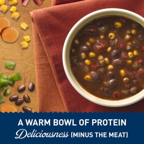 Progresso™ Vegetarian Southwest Style Black Bean Soup Perspective: right